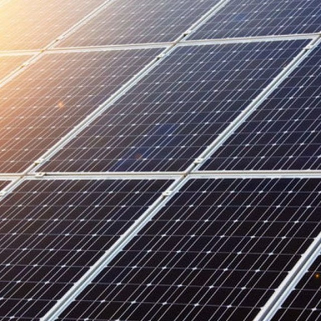 El Gobierno elimina el «Impuesto al Sol»